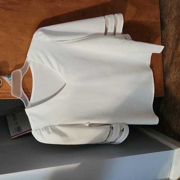 2/$8 White blouse - Picture 1 of 4